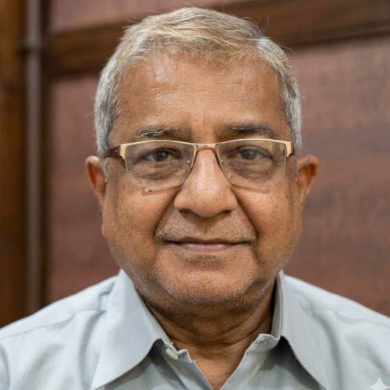 Dr B Chandra